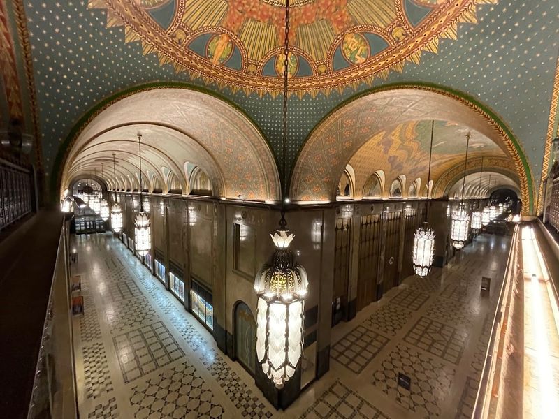 Grand Boulevard Leads Straight To Detroit’s Golden Tower
