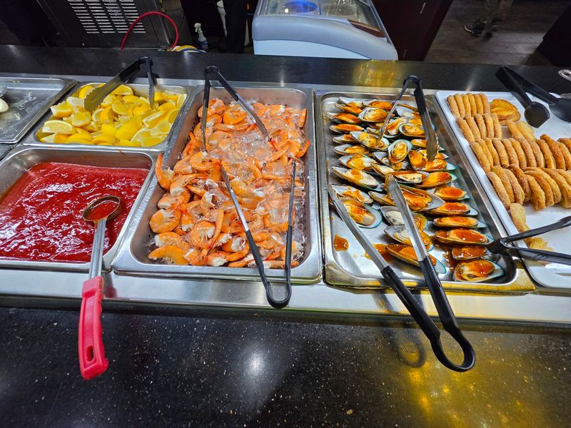Grand China Buffet Sushi & Grill, Clarksburg