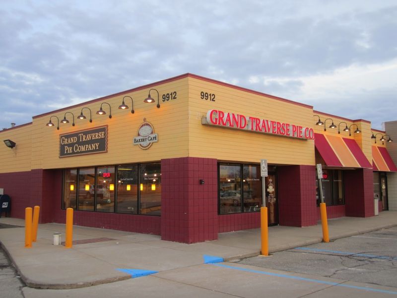 Grand Traverse Pie Company, Brighton