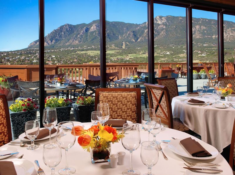 Mountain View Restaurant at Cheyenne Mountain Resort