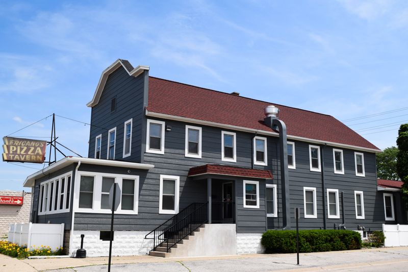 Fricano's Pizza Tavern – Grand Haven