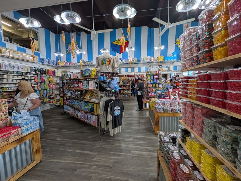 Grandpa Joe's Candy Shop, Pittsburgh