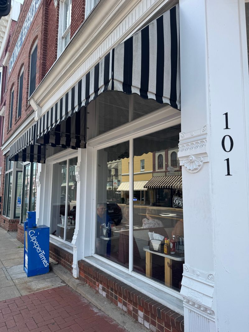 Frost Cafe, Culpeper