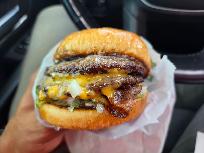 Greasy, Saucy Burgers With Real Old-School Swagger Greasy, Saucy Burgers With Real Old-School Swagger