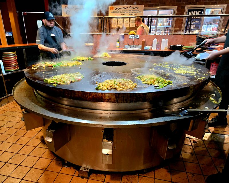 HuHot Mongolian Grill, Saint Cloud