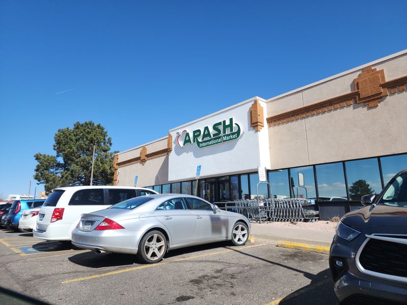 Arash International Market — Aurora