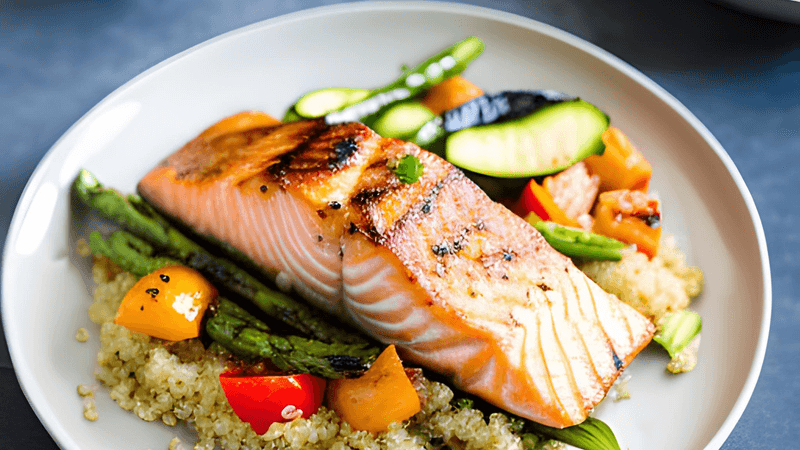 Salmon With Quinoa and Roasted Vegetables