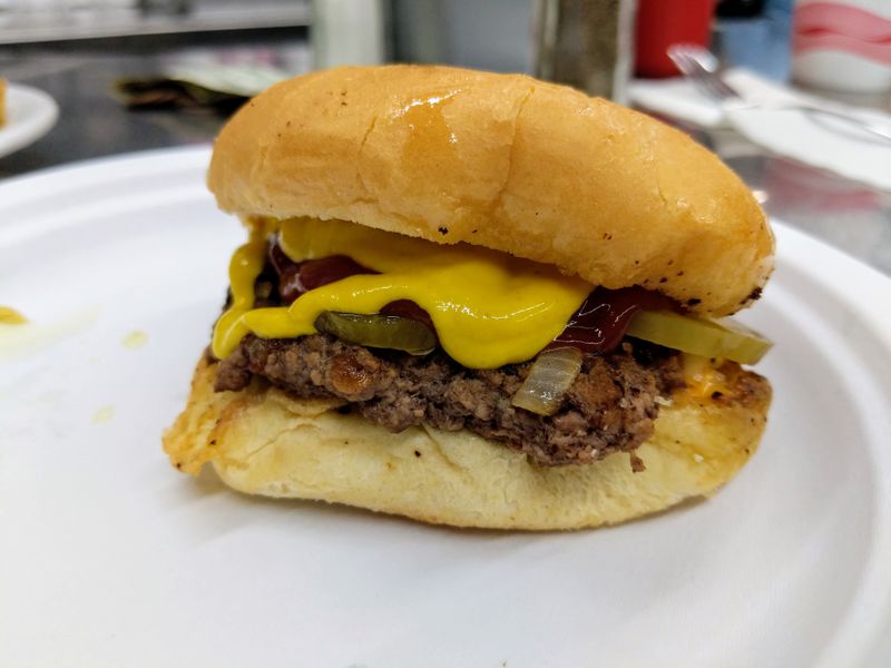 Bates’ Burgers, Livonia