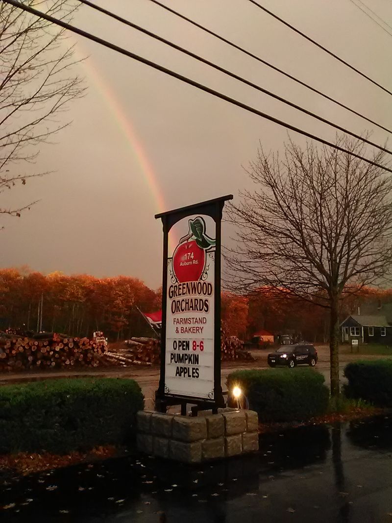 Greenwood Orchards For Cider And Doughnuts