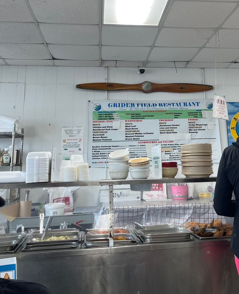 Grider Field Restaurant, Pine Bluff