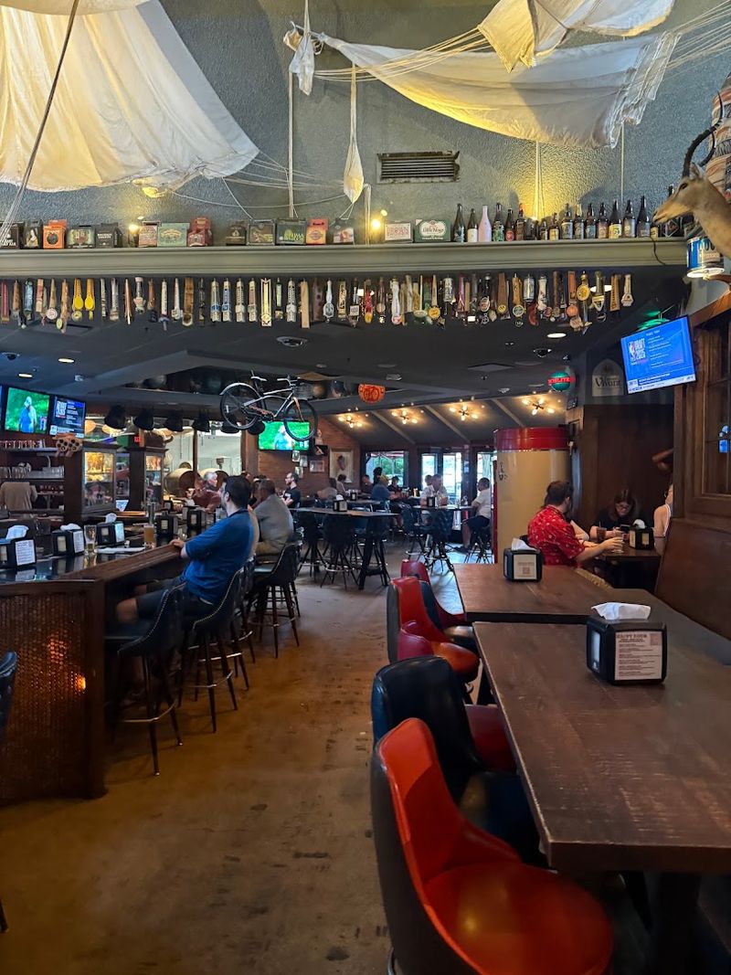 Griffin Claw Clubhouse