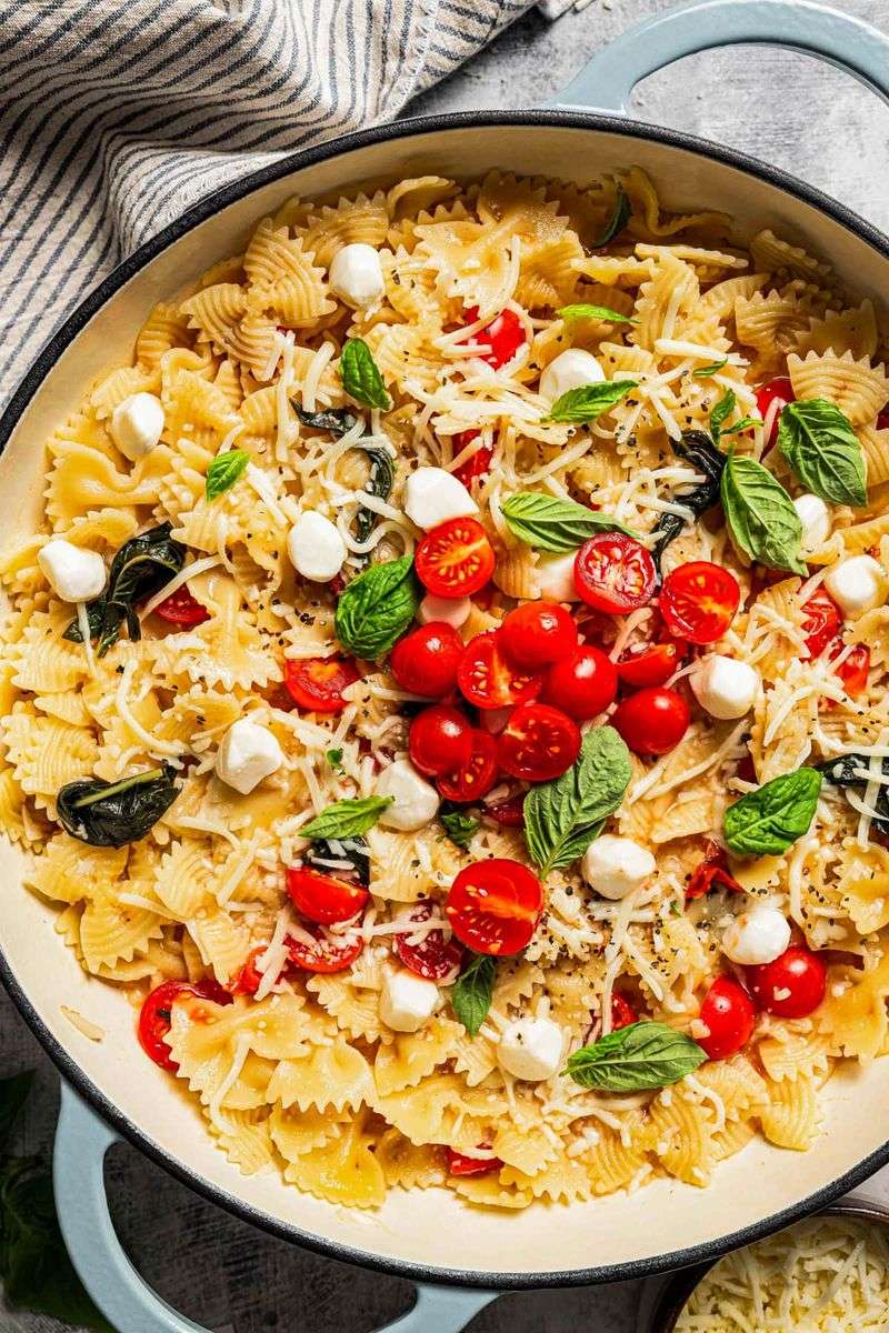 No-Cook Caprese Pasta For Hot Evenings
