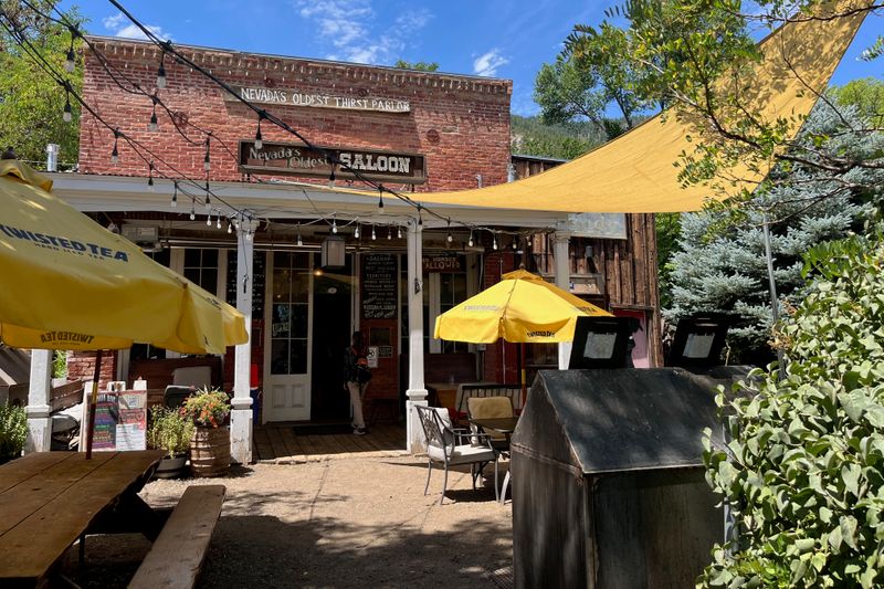 Genoa Bar and Grill — Genoa