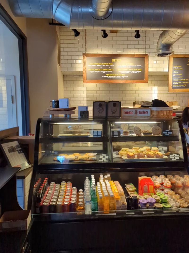 Ground Up Coffee & Bites, Chicago, IL