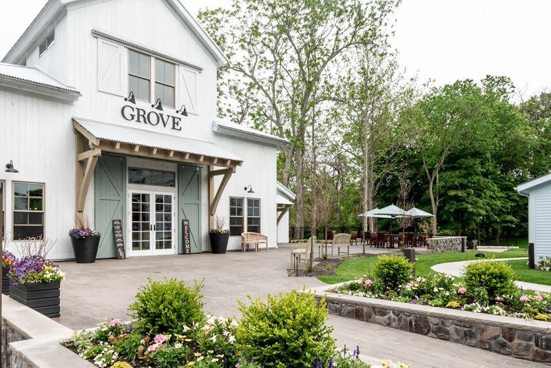 Grove At Briar Barn Inn Grove At Briar Barn Inn