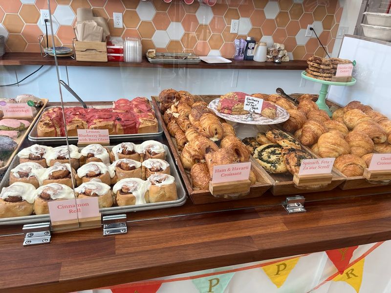 Hopscotch Bakery + Market – Champaign