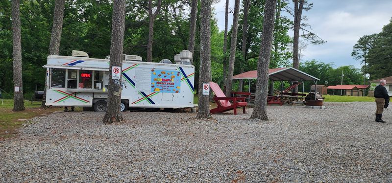 Grumpy's Burger Barn, Ozone Grumpy's Burger Barn, Ozone