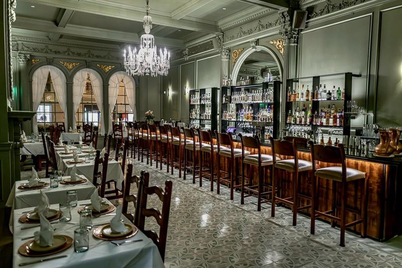 Chandelier Lighting and an Elegant Interior Create a Genuinely Memorable Atmosphere