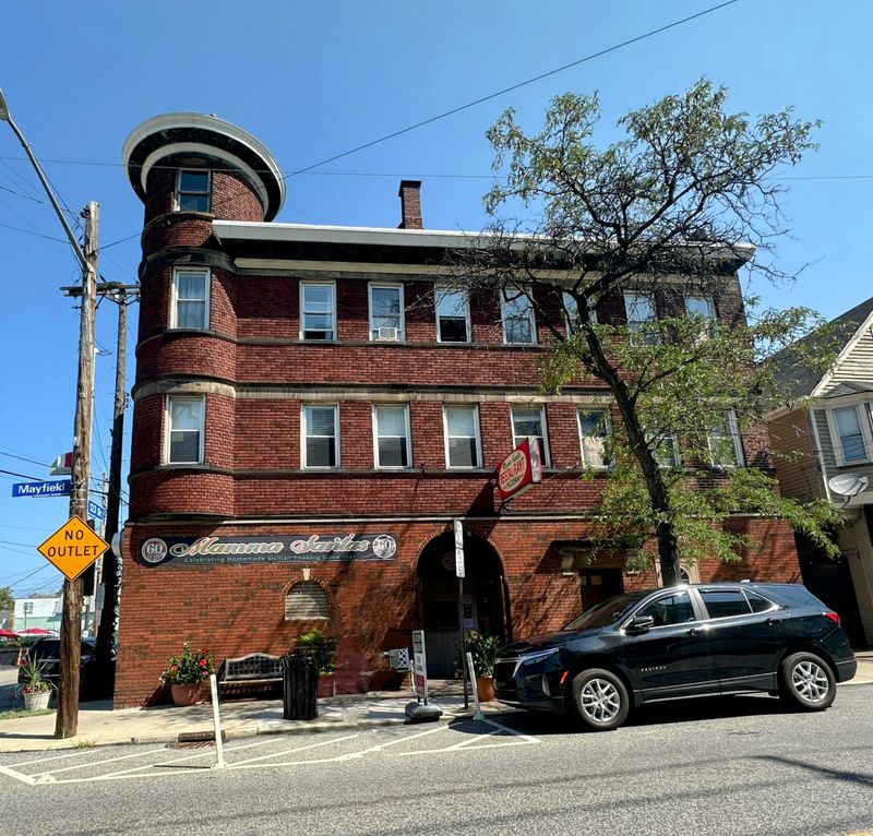 Cassese's MVR (Youngstown)