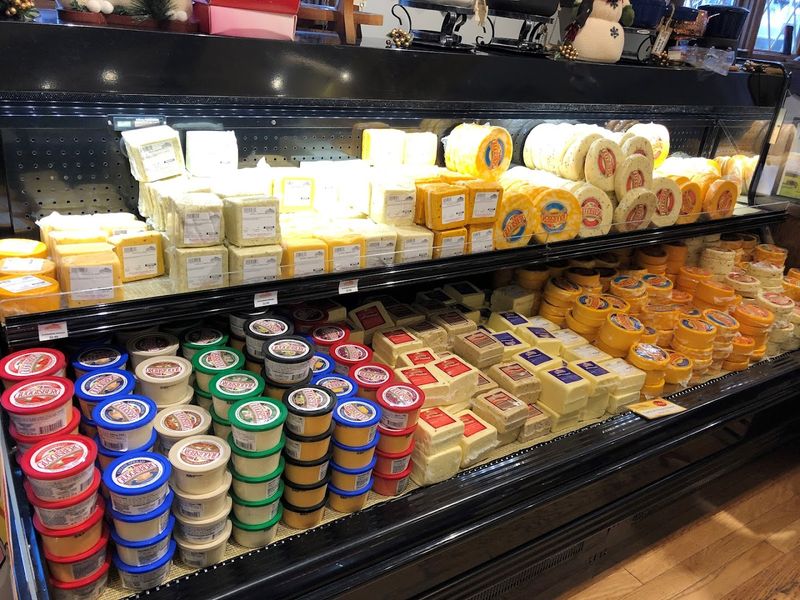 Guggisberg Cheese, Millersburg, Ohio