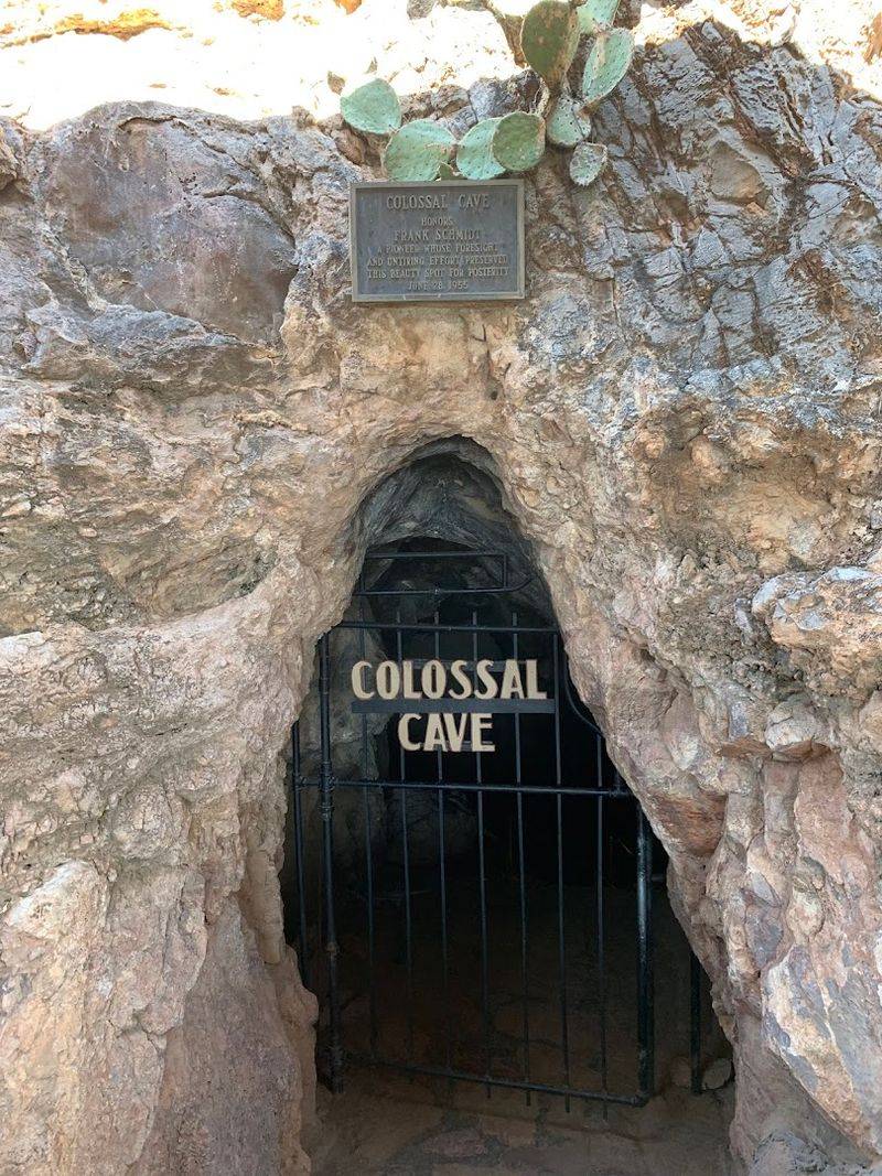 Guided Cave Tours For Every Comfort Level