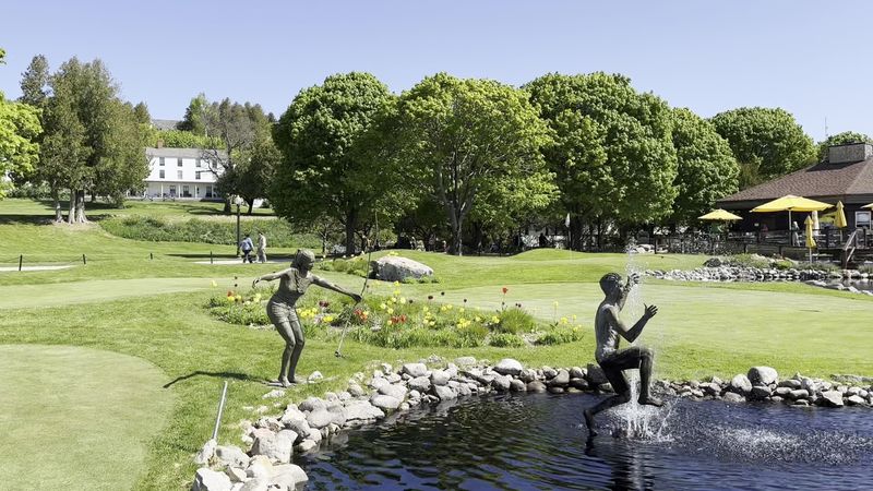 Grand Hotel Porch Views, Park Frame
