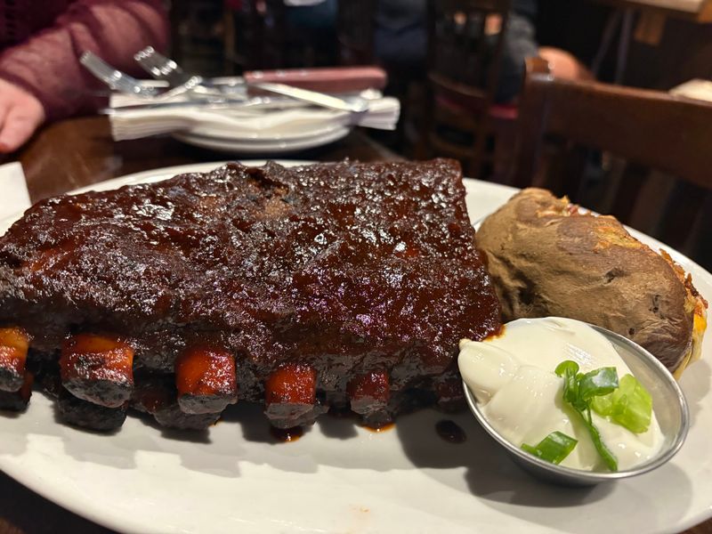 Poor Red's Bar-B-Q – El Dorado