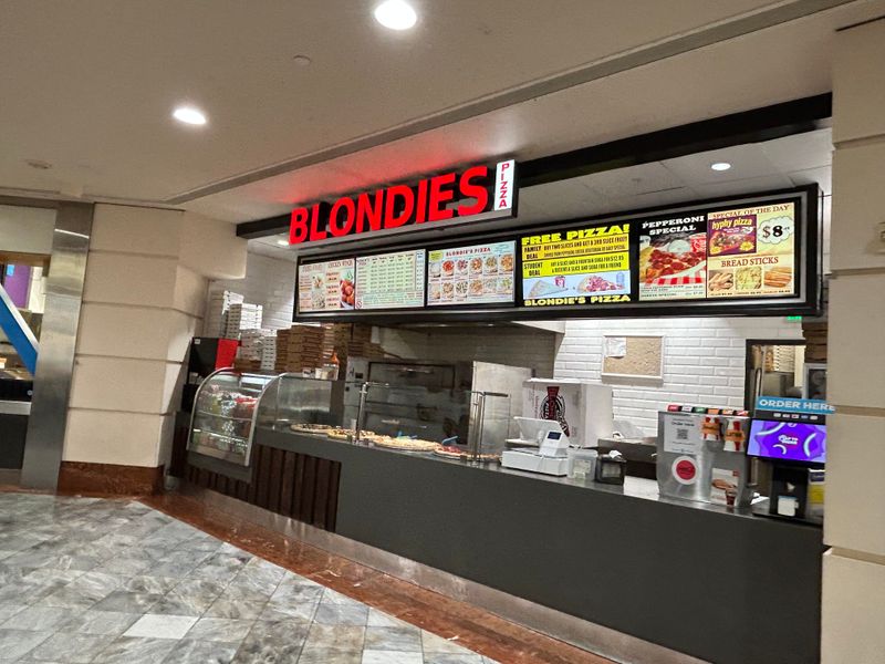 Blondie’s Pizza