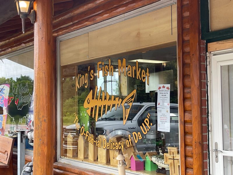 King’s Fish Market & Restaurant, Moran