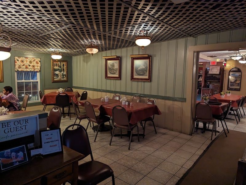 Guzzardo's Italian Villa, Lincoln