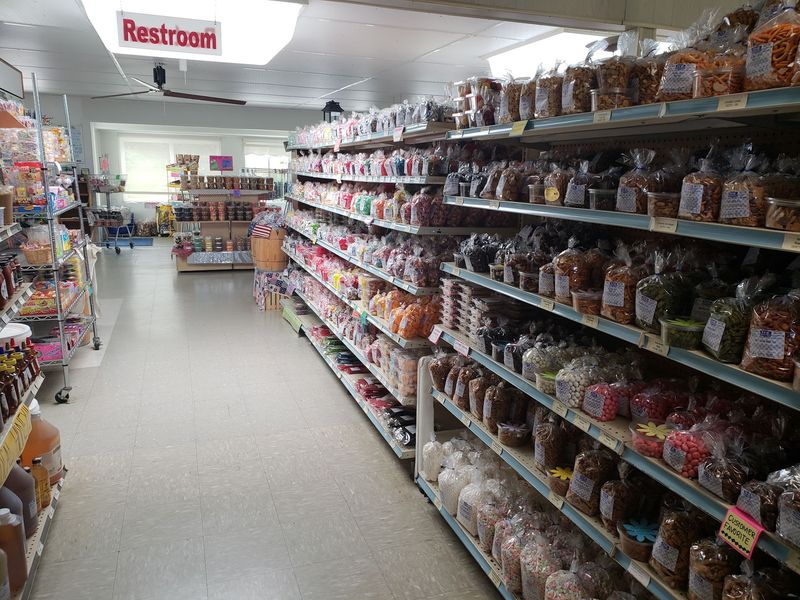 H & M Country Store