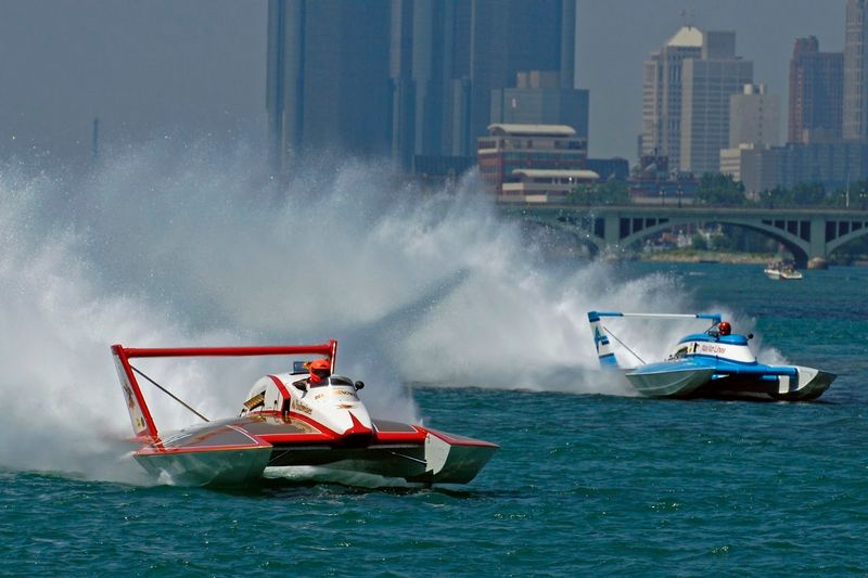 H1 Unlimited Hydroplane Races On Lake Washington