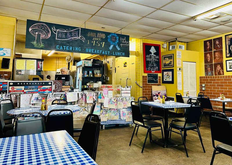H&H Soul Food Restaurant