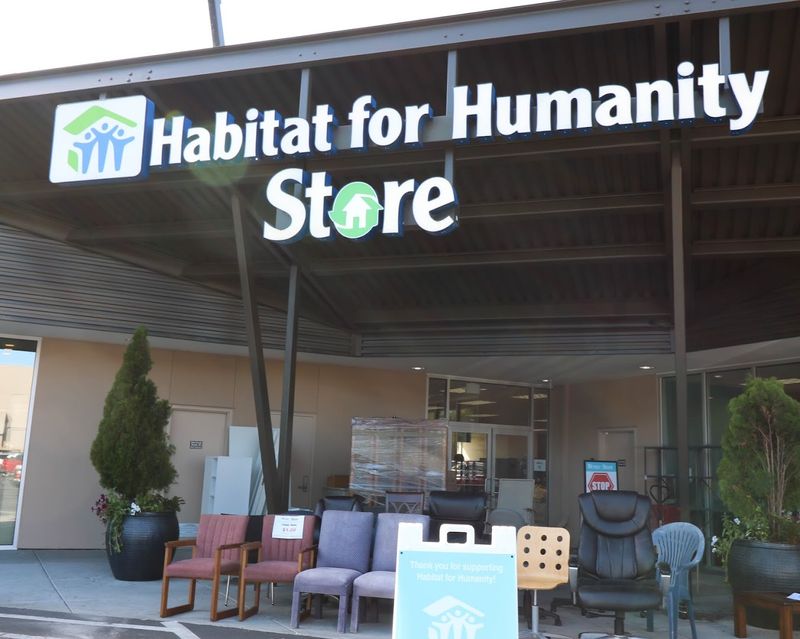 Habitat for Humanity Store, 13500 Bel-Red Road, Bellevue, WA 98005