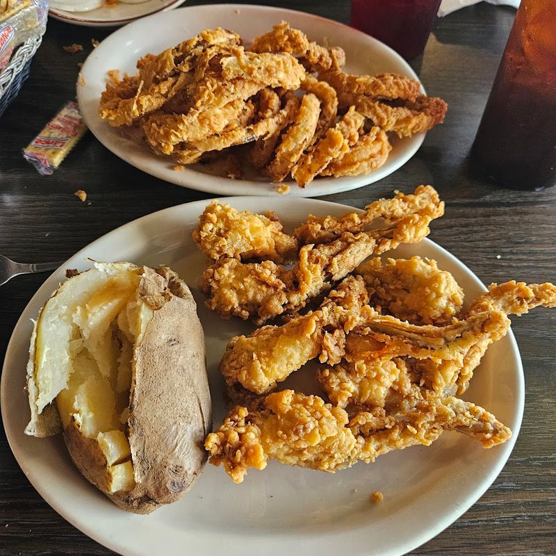 Hagy's Catfish Hotel