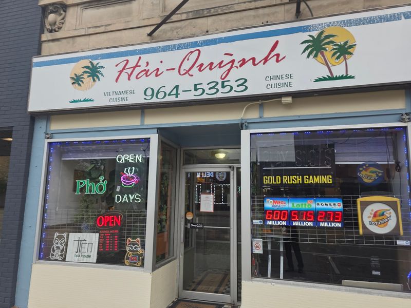 Hai Quynh Restaurant | Vietnamese, Rockford, IL