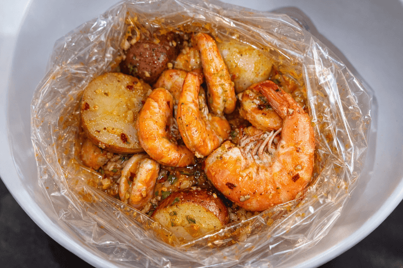 The Crab Pad - 2529 N Milwaukee Ave