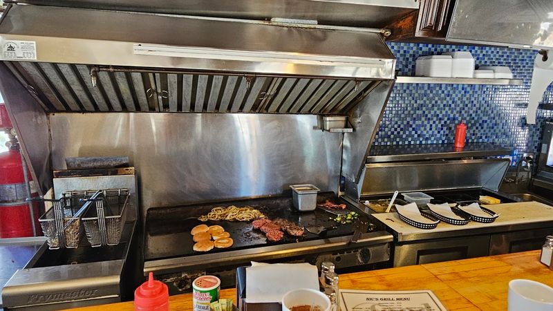 Nic's Grill