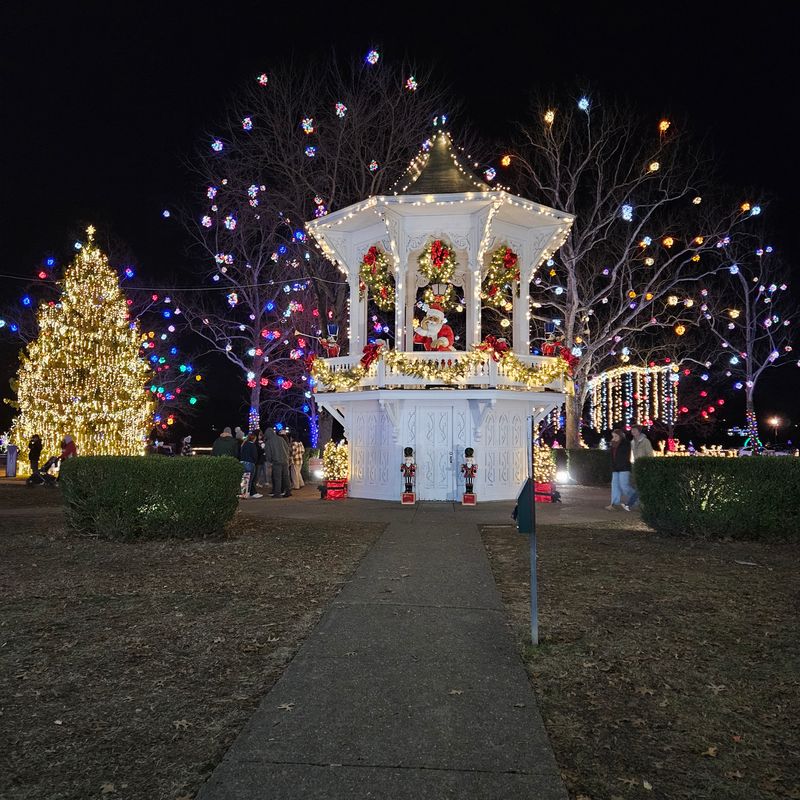 Gallipolis - Lights On The Lawn