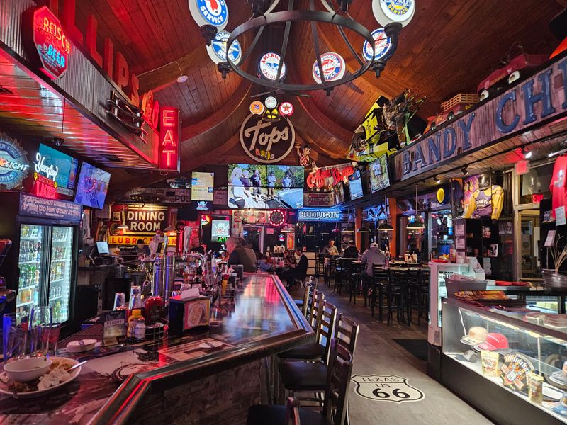 Route 66 Motorheads Bar & Grill – Springfield