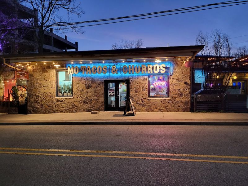 Mo' Tacos & Churros, Fayetteville