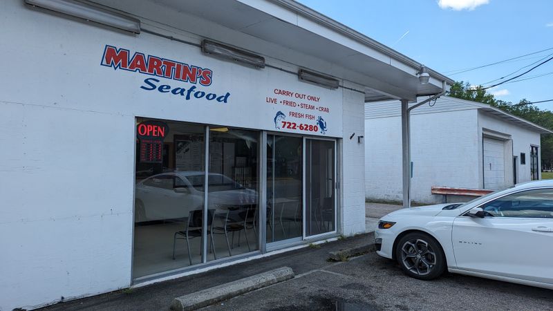 Martin's Seafood - 3602 Kecoughtan Rd, Hampton