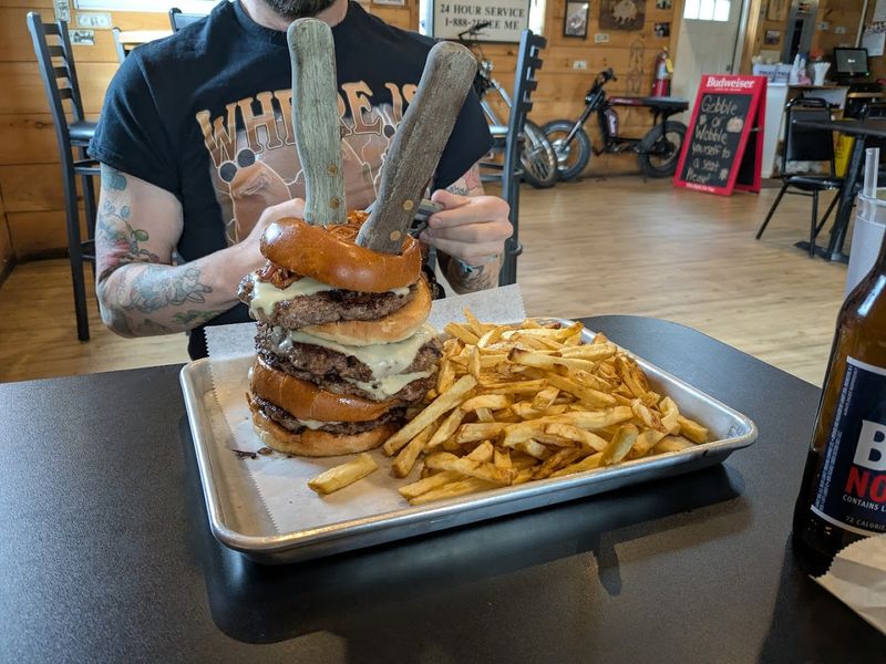 The Chubbie Burger Is a Full-On Experience