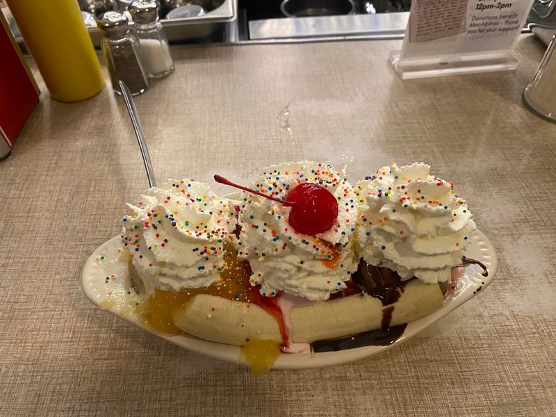 Hand-Dipped Sundaes Worth Saving Room For