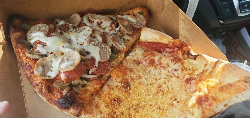 Hand-Tossed Crust That Steals The Show