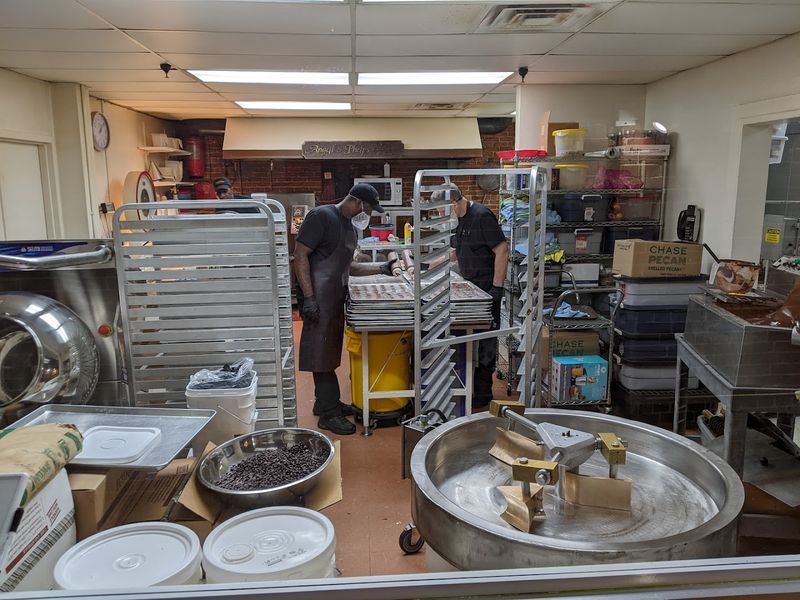 The Self-Guided Factory Tour Is An Absolute Crowd-Pleaser