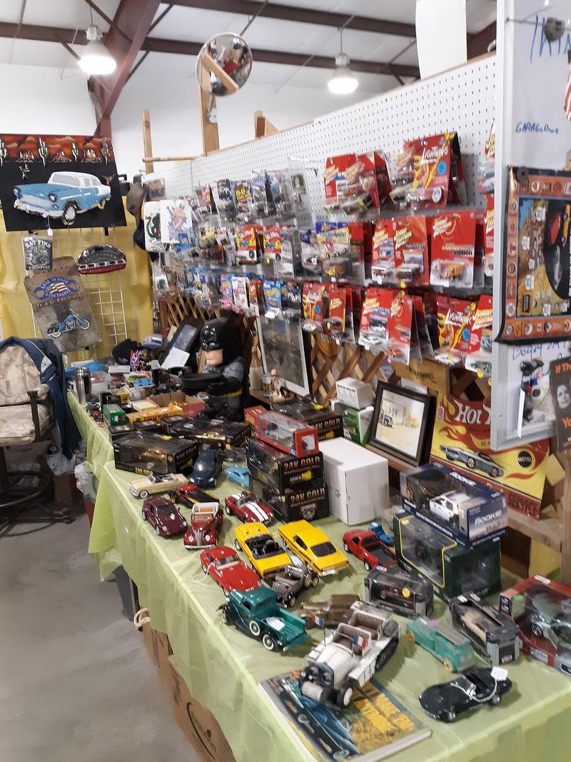 Handmade Crafts, Diecast Cars, and Oddball Collectibles Handmade Crafts, Diecast Cars, and Oddball Collectibles