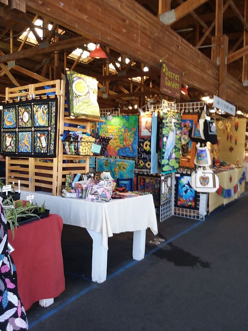Handmade Treasures Nobody Planned To Buy Handmade Treasures Nobody Planned To Buy