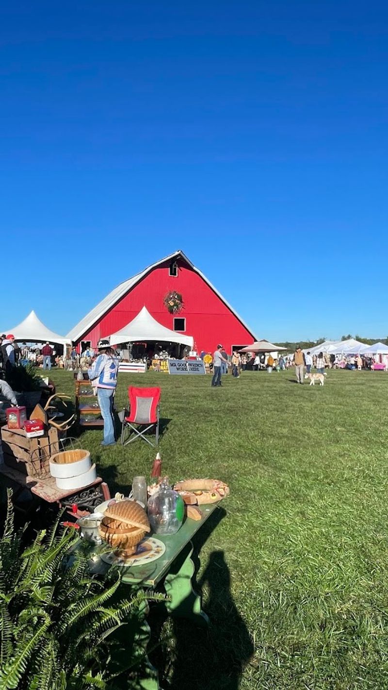 Rustic Barns Tents And Open Air Booth Layout