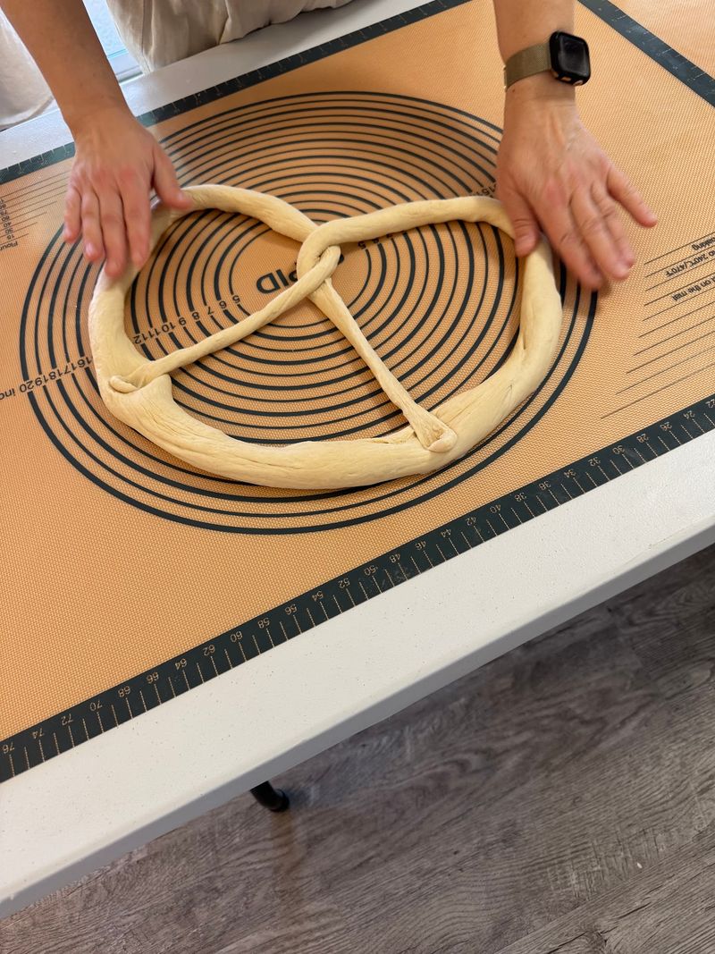 Hands-On Pretzel and Cookie Classes Hands-On Pretzel and Cookie Classes
